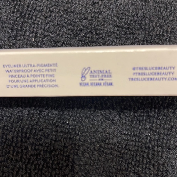 Tresluce Beauty liquid Liner Pen NIB - Picture 3 of 4